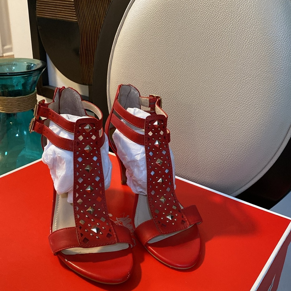 Vince Camuto shoes used in good condition